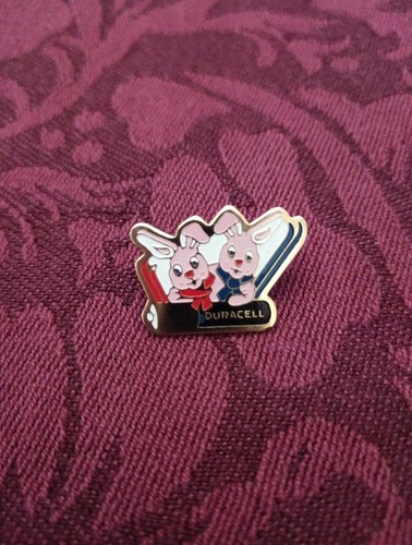 Pin pins - pin's,