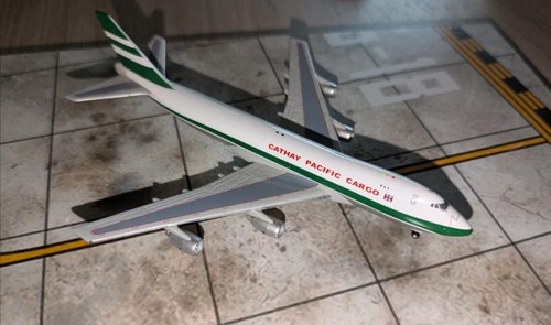 Herpa boeing 747 - boeing, cathay