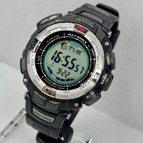 Montre noire solaire casio pro - noire,
