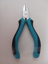 Petite pince coupante