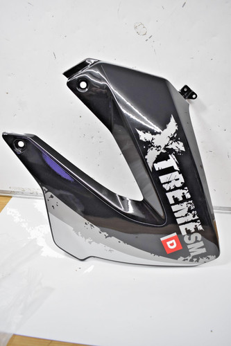 Ouie droite noir - , derbi