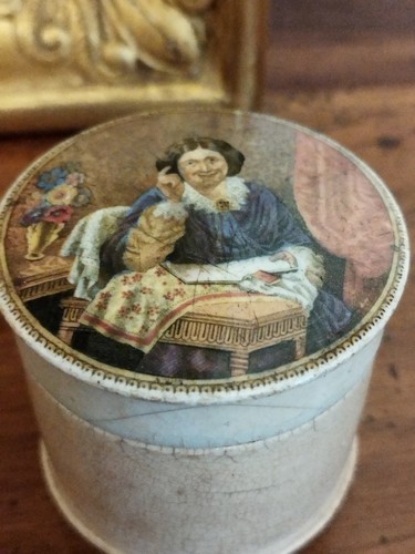 Rare ancienne boîte - ancienne, en