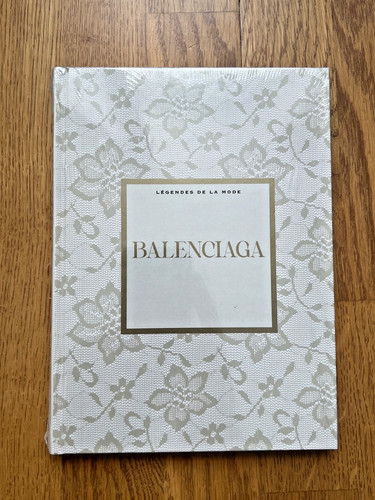 Livre balenciaga légendes - balenciaga,