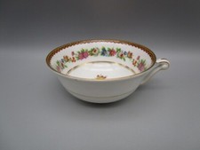 Tasse a thé ancienne en