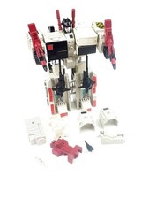 TRANSFORMERS : Metroplex G1