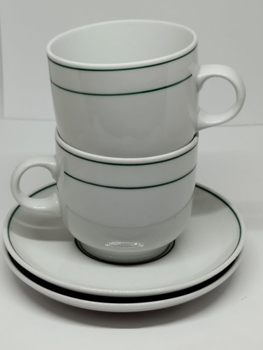 Lot tasses et soucoupes - de,