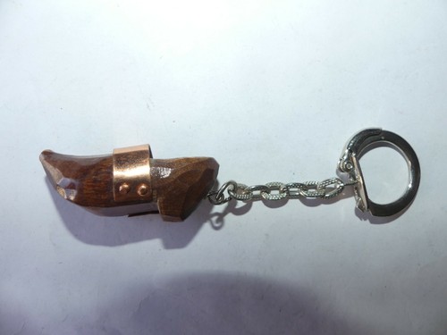 Porte clé chaussure - porte,