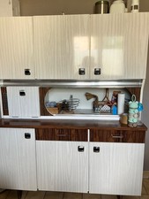 Ensemble de meubles de cuisine vintage années 60/70 – buffet, vaisselier, table 