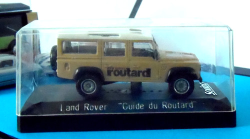 Voiture land rover le - ,