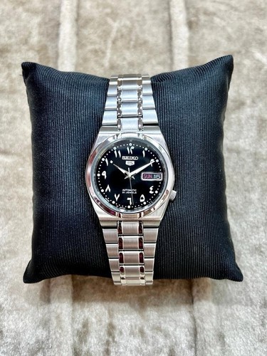 Seiko arabic dial snk063j5 - 5,