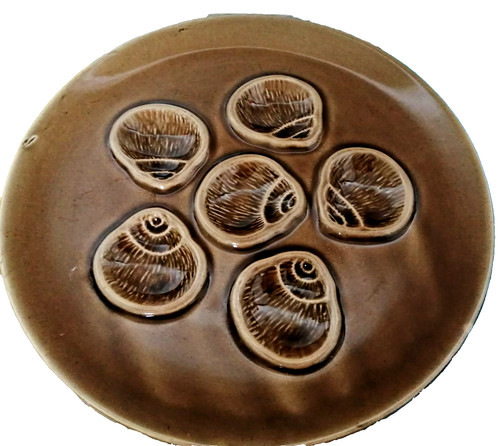 Anciennes assiettes à - 2,