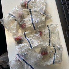 8X TELEMECANIQUE ZB2 BV04 Red Lens