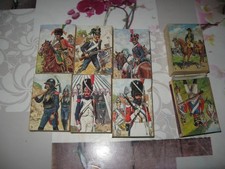 8 anciennes boites