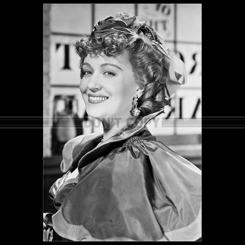 Photo 035475 ona munson - ona,
