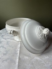 Grande Soupière Blanche