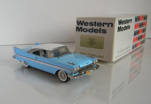 Plymouth fury 1958 détaillée - plymouth,