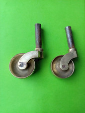 Lot de 2 anciennes roulettes