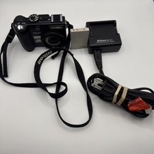 Nikon Coolpix P5100 Black Compact Digital Camera 12.1MP Optical Zoom 3.5x READ