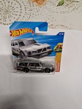 Hot Wheels 1/64 Volvo 240