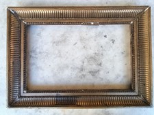 CADRE À CLÉ ANCIEN DORÉ