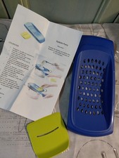 TUPPERWARE  spatzle party bleu