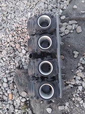 Rampe de carburateur Honda