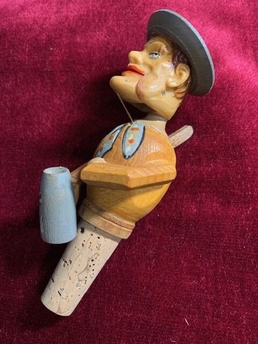 Bouchon anthropomorphe - , à
