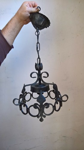 Ancien lustre fer forgé style
