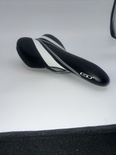 GT  VELO BMX  Racing  BIKE Seat Saddle CR-MO Black & White