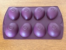 Tupperware - Moule en silicone 8 empreintes ovales / 8 formes oeuf  / comme NEUF