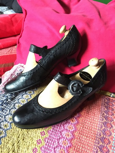 Superbes chaussures bride - superbes,