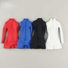 1: 6 figurines à échelle des chiffres de combinaison, vêtements de poupée