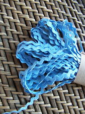 ANCIEN CROQUET BLEU  PALE  5 mètres - COUTURE MERCERIE - G 5/1