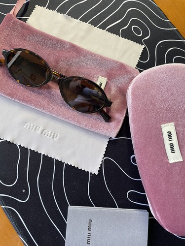 Lunette soleil miu - miu,