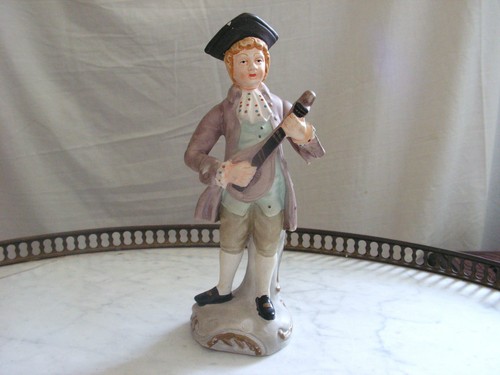 Tres belle statue - /, statuette