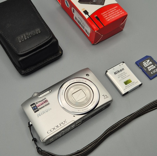 Nikon coolpix s3500 - coolpix, digital