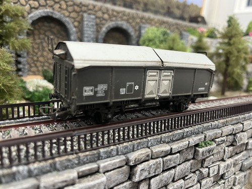 Wagon tombereau couvert - , ho