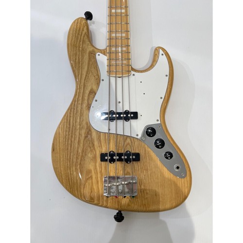Guitare basse électrique