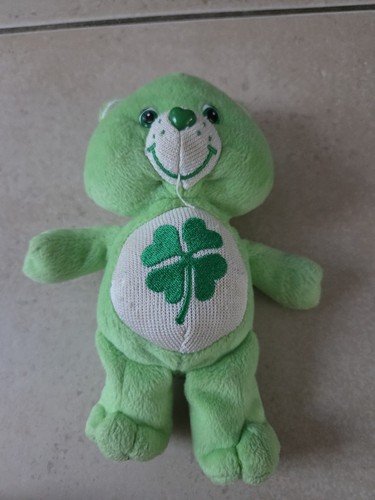 Peluche bisounours trefle - bisounours,