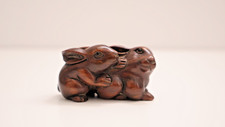Ancien Netsuke Lapin en bois signé Japon Époque Meiji XIXe siècle