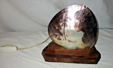 Superbe ancien lampe a poser 3 coquillages nacre 1 gravé femme vahiné paysage2/2