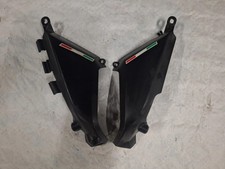 2 CARENAGES DE CADRE DUCATI