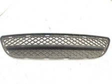 BMW 3 Series E90 E91 2.0D 130kW 2010 Front Bumper Lower Grill 7154555
