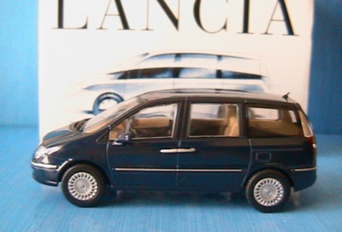 Lancia phedra phase dark - lancia,