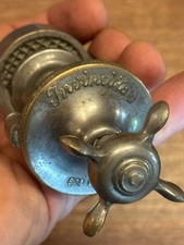 Casse Noix / Noisettes