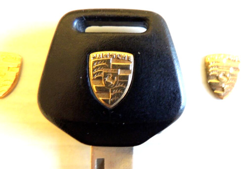 Ecusson porsche or 18carat - or,