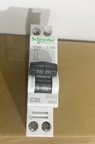 Disjoncteur 32a courbe c - 1p+n,
