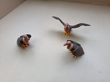 LOT DE 3 ANCIENS VAUTOURS