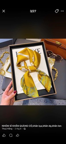 Foulard carré élégant