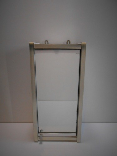 Petite armoire murale avec - petite,